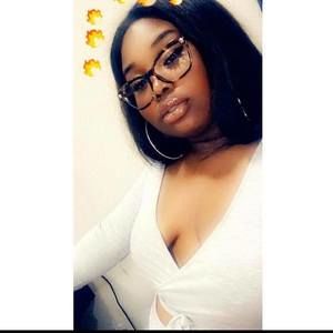 Meet your Posher, Nina